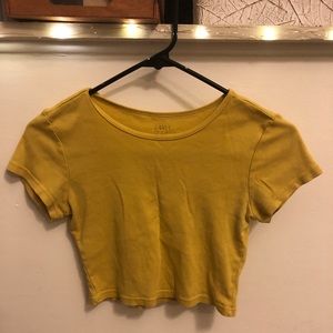Crop top tee